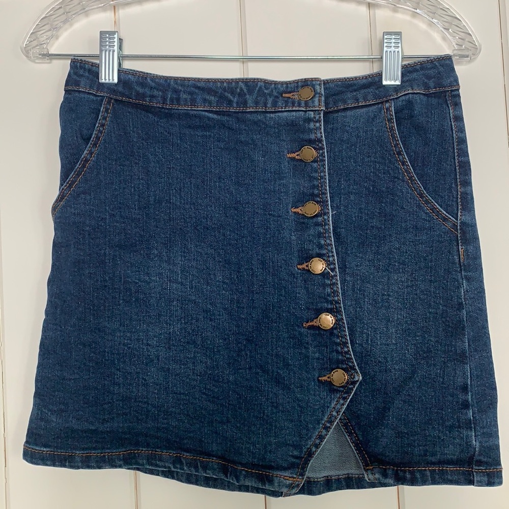 C’est Toi jean skirt. Small.